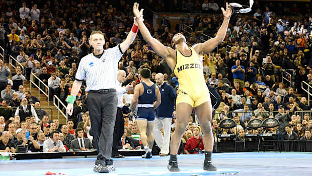 jden-cox-missouri-ncaa-wrestling-championships.jpg
